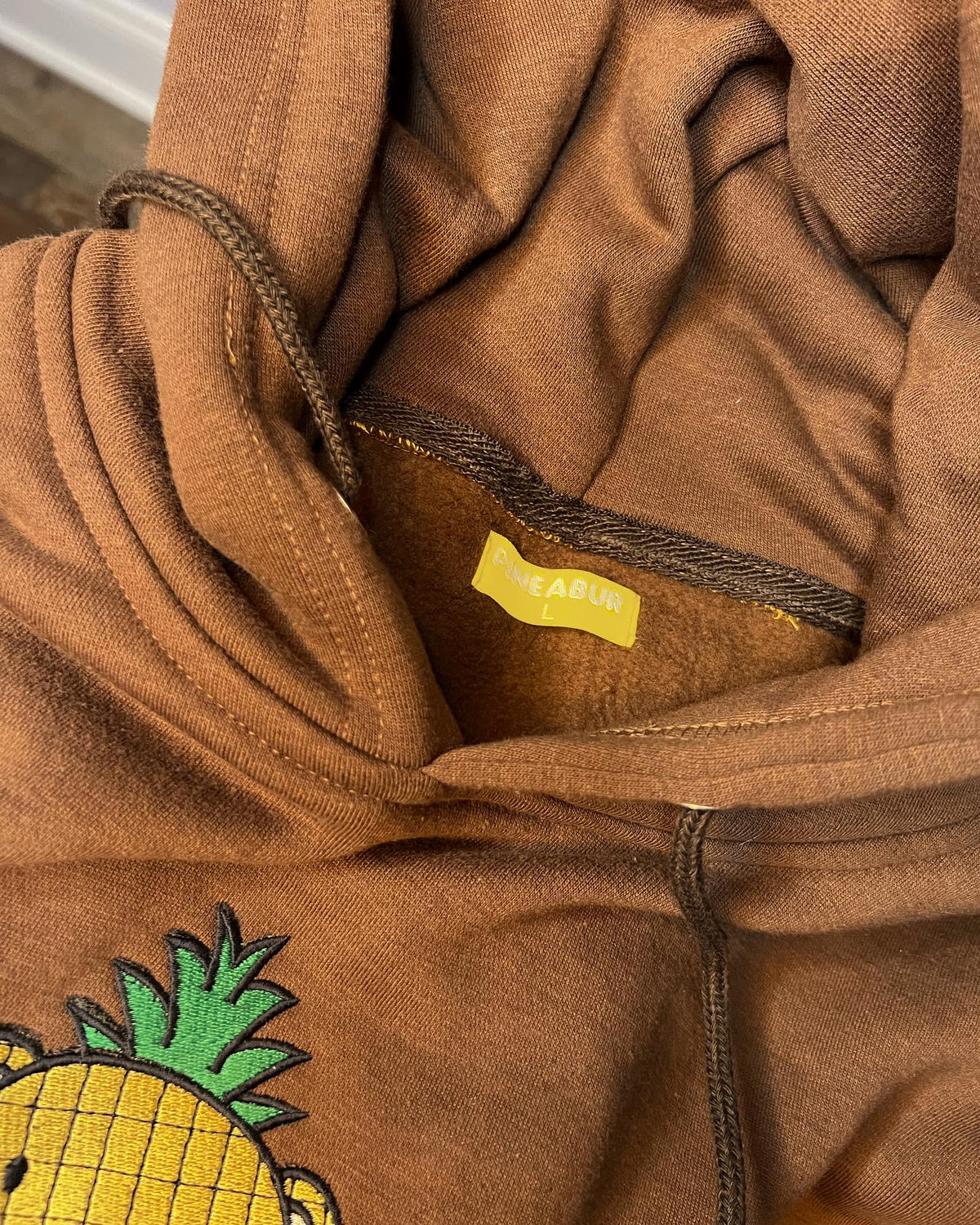 Pineabur Brown Hoodie: Cute Japanese Style