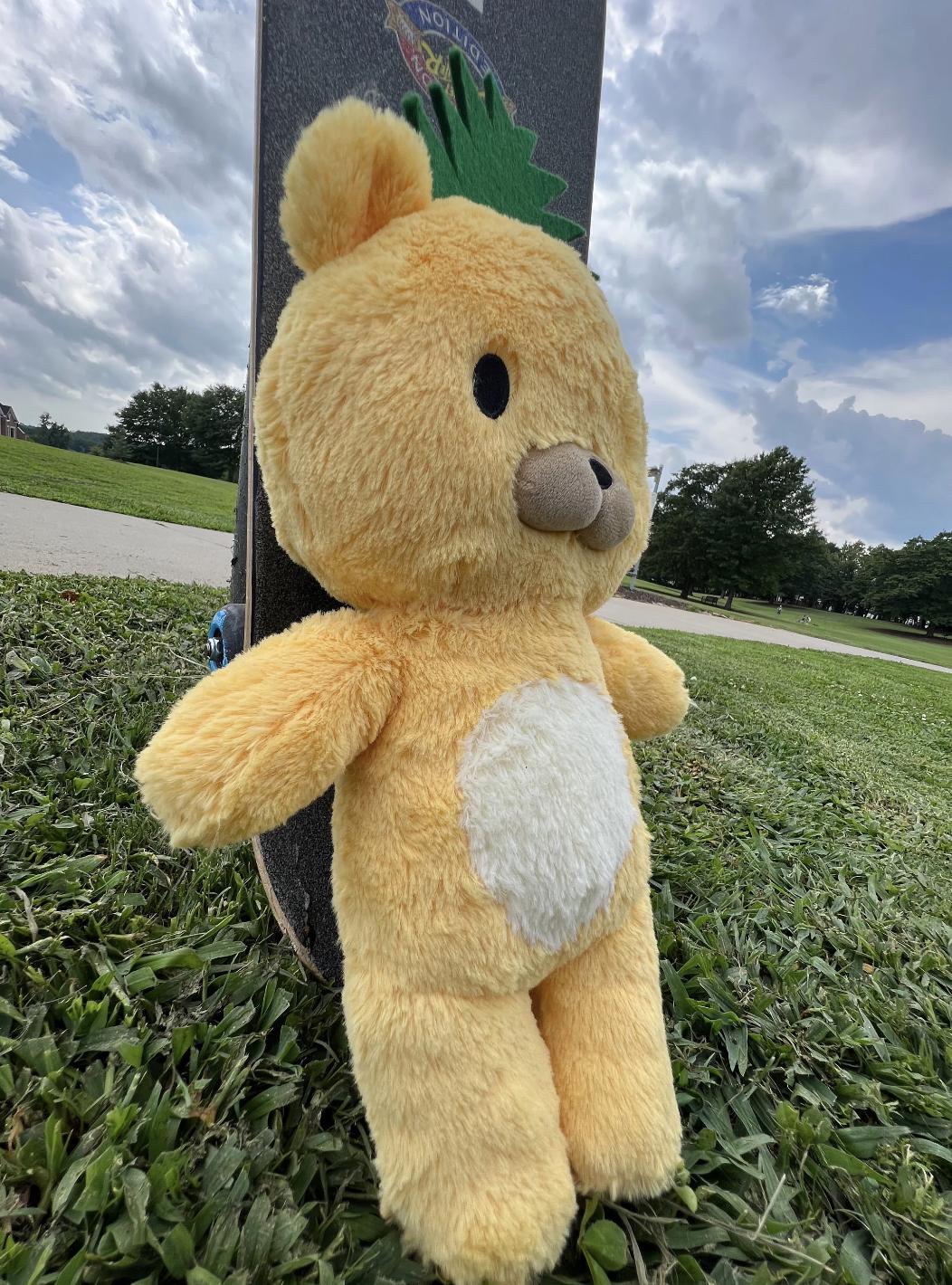Pineabur Plushie: Super Soft Cuddly Comfort